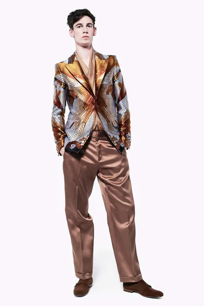 Look 19